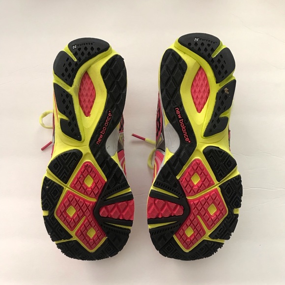 New Balance hot pink sneakers - Picture 4 of 5